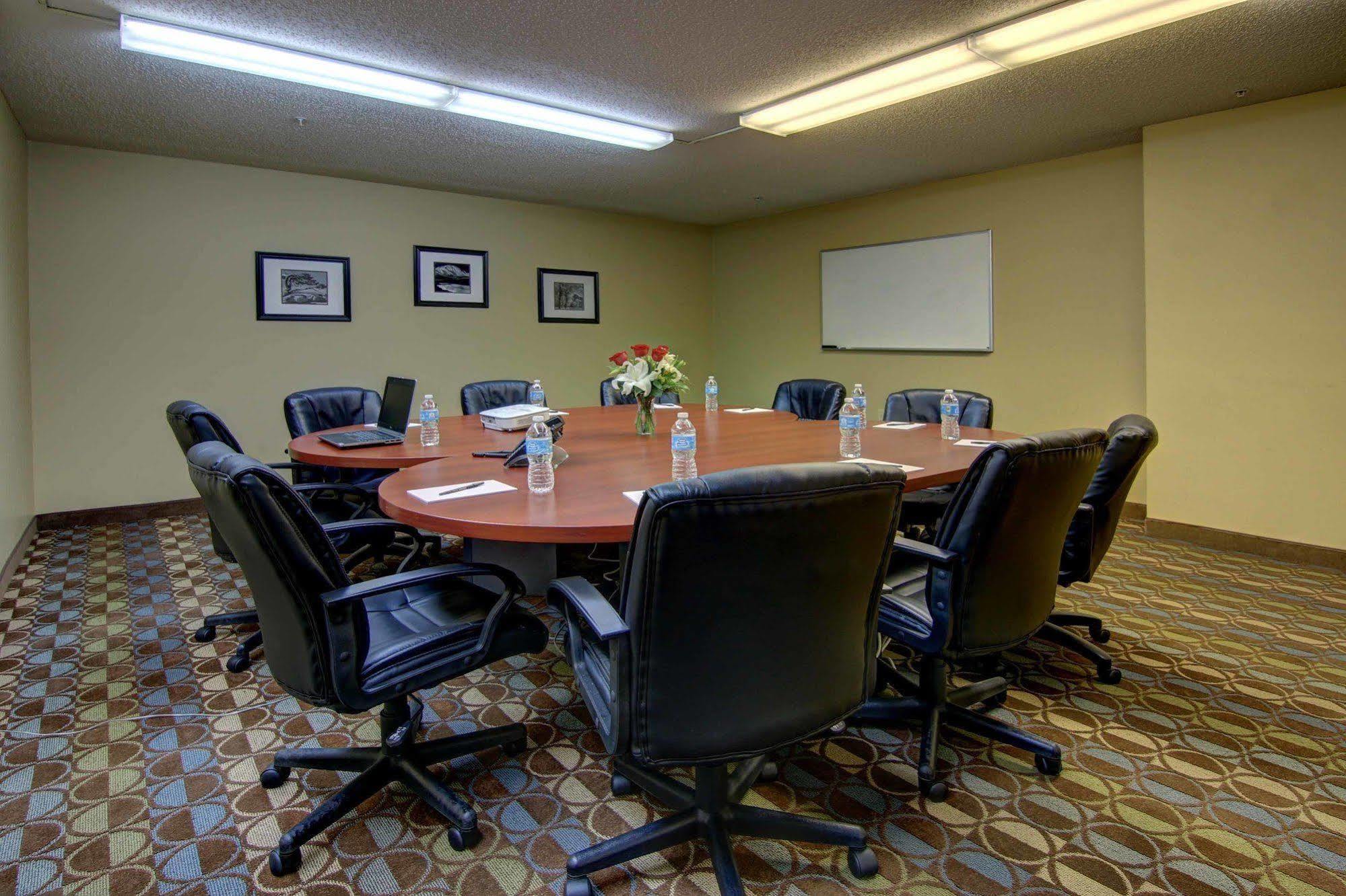 Intown Suites Extended Stay Marietta Ga - Roswell Rd Ngoại thất bức ảnh