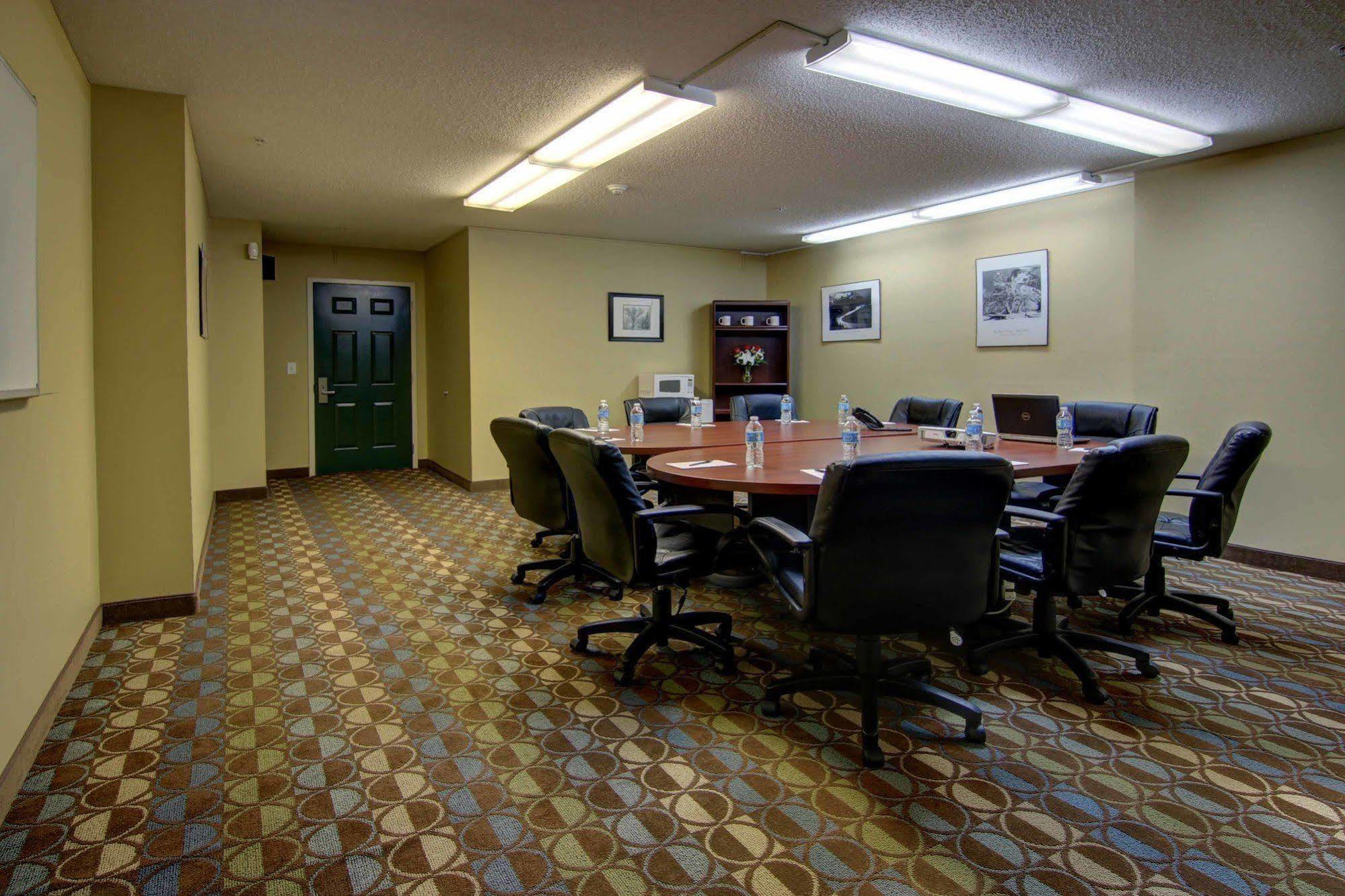 Intown Suites Extended Stay Marietta Ga - Roswell Rd Ngoại thất bức ảnh